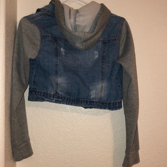 Jean jacket🧥 - Picture 2 of 3